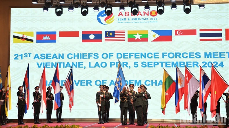 Hội nghị ACDFM-21: “ASEAN: Cùng nhau vì hòa bình, an ninh và tự cường” ảnh 5