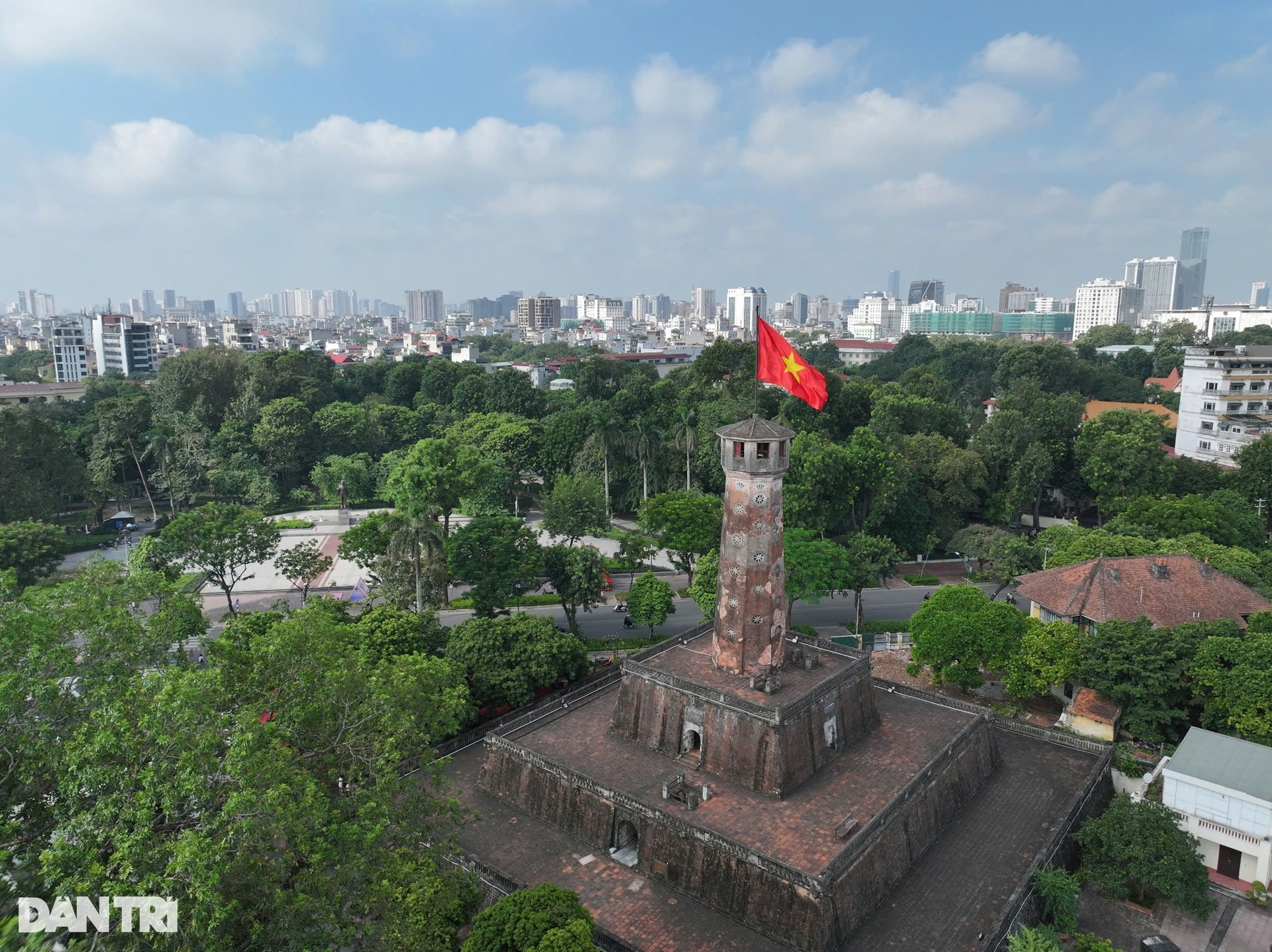 Hà Nội - đô thị hiện đại giữa lòng di sản nghìn năm - 1