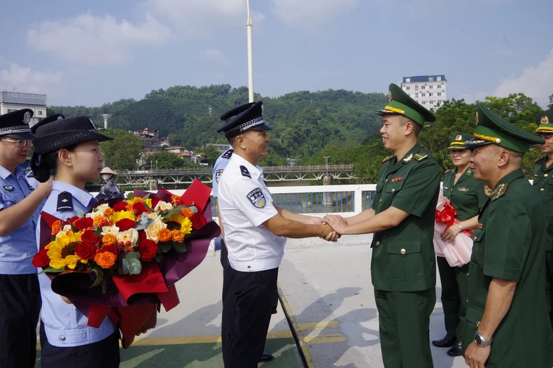 Tăng cường hợp tác xây dựng biên giới Việt-Trung hòa bình, hữu nghị ảnh 1