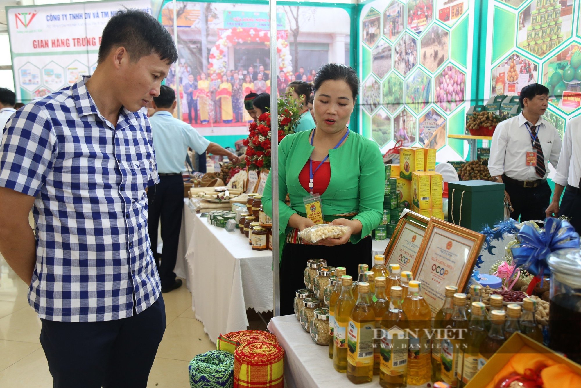 Nỗ lực đưa sản phẩm hành tăm muối Yên Thủy 