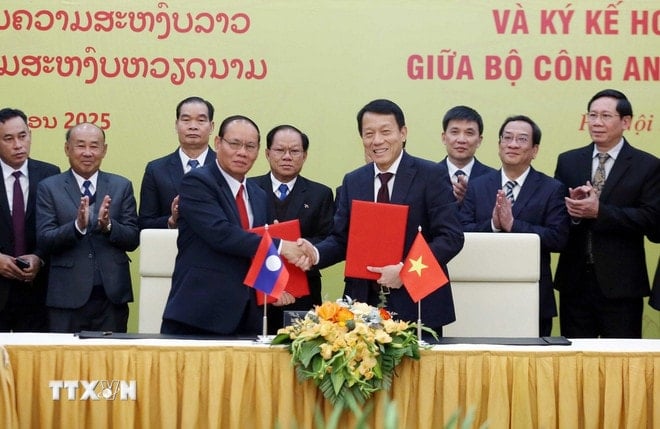 ttxvn-bo-cong-an-viet-nam-lao.jpg