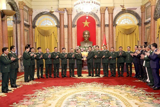 Chủ tịch nước trao quyết định thăng quân hàm Thượng tướng cho đồng chí Trịnh Văn Quyết ảnh 4