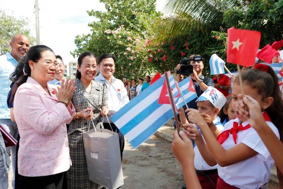 TPHCM sẵn sàng chia sẻ kinh nghiệm phát triển kinh tế - xã hội với Cuba ảnh 5