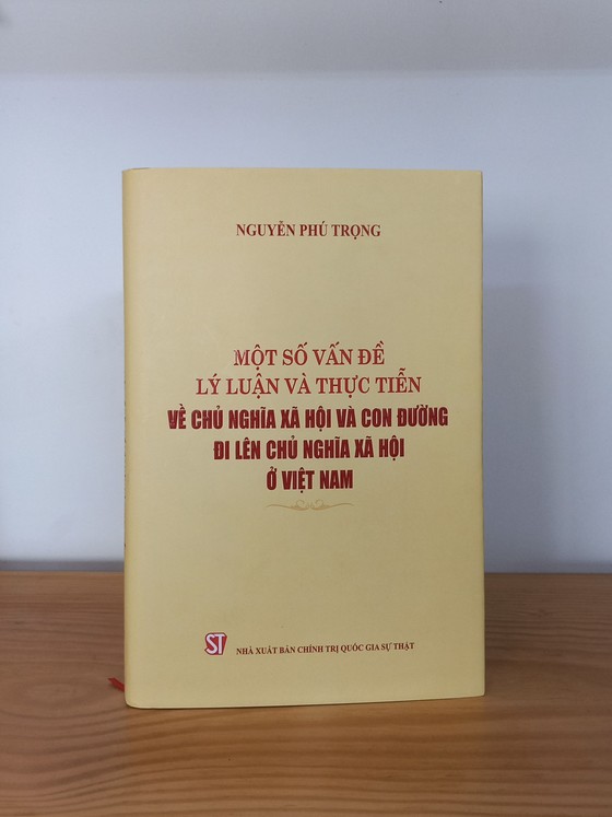 Tọa đàm về tác phẩm "Một số vấn đề lý luận và thực tiễn về chủ nghĩa xã hội và con đường đi lên chủ nghĩa xã hội ở Việt Nam" của Tổng Bí thư Nguyễn Phú Trọng ảnh 1