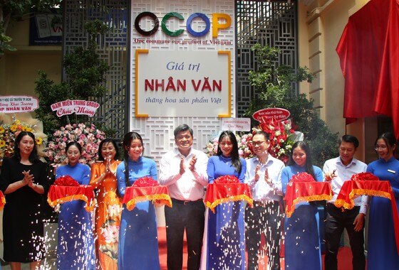 Lễ khánh thành Không gian OCOP Nhân văn ảnh 3