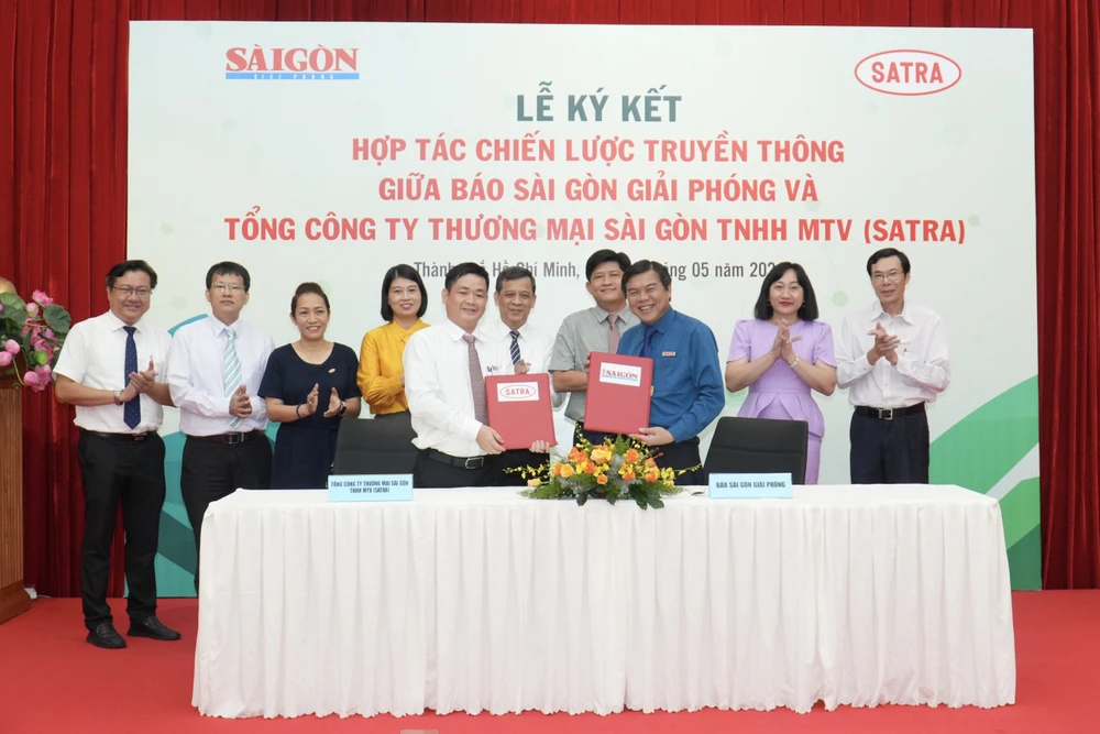 Báo SGGP và Satra ký kết hợp tác chiến lược truyền thông