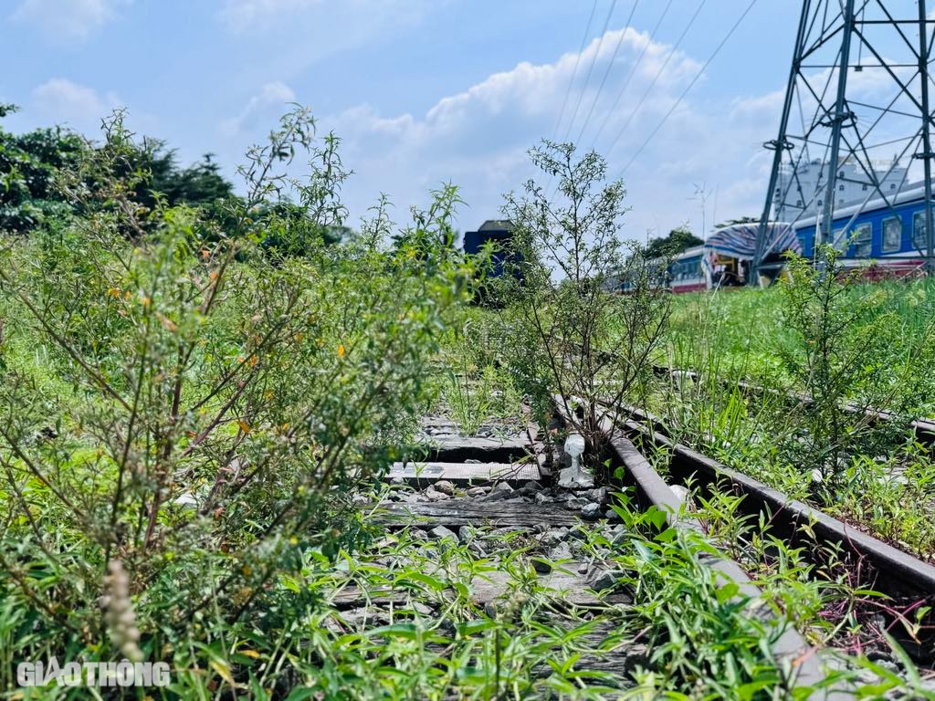 Cận cảnh ga Bình Triệu 'treo' hơn 20 năm đang điều chỉnh thành ga metro ảnh 3