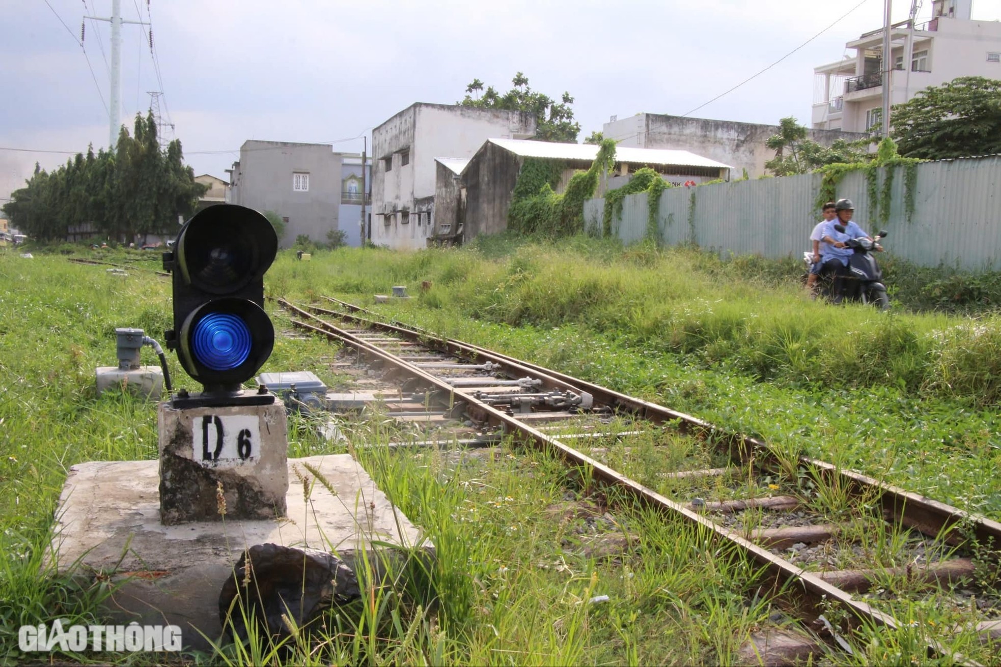 Cận cảnh ga Bình Triệu 'treo' hơn 20 năm đang điều chỉnh thành ga metro ảnh 12