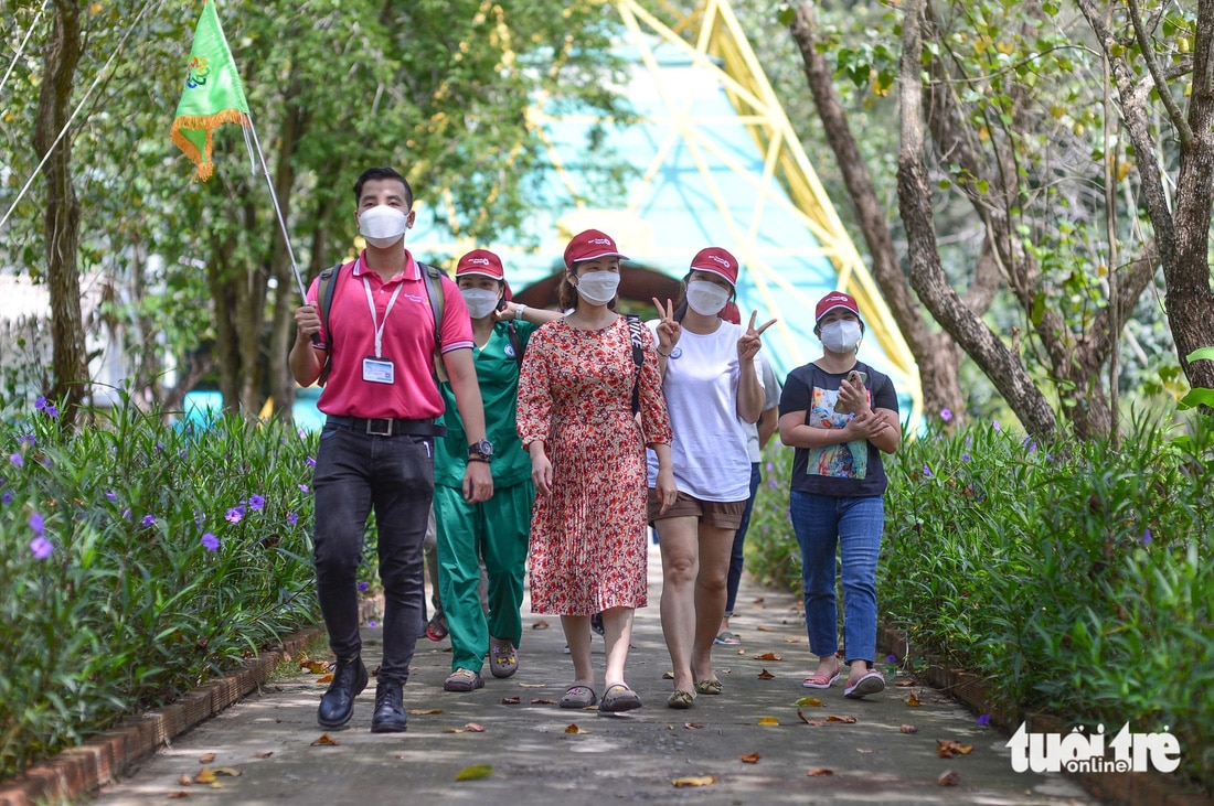 Rừng tràm Trà Sư và chợ Bến Thành nổi bật trong cuộc bình chọn điểm đến du lịch hấp dẫn 2024 - Ảnh 9.