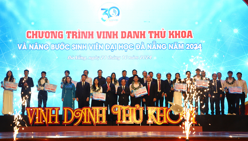 Những dấu ấn, kết quả nổi bật của Đại học Đà Nẵng tạo đà phát triển bền vững -0