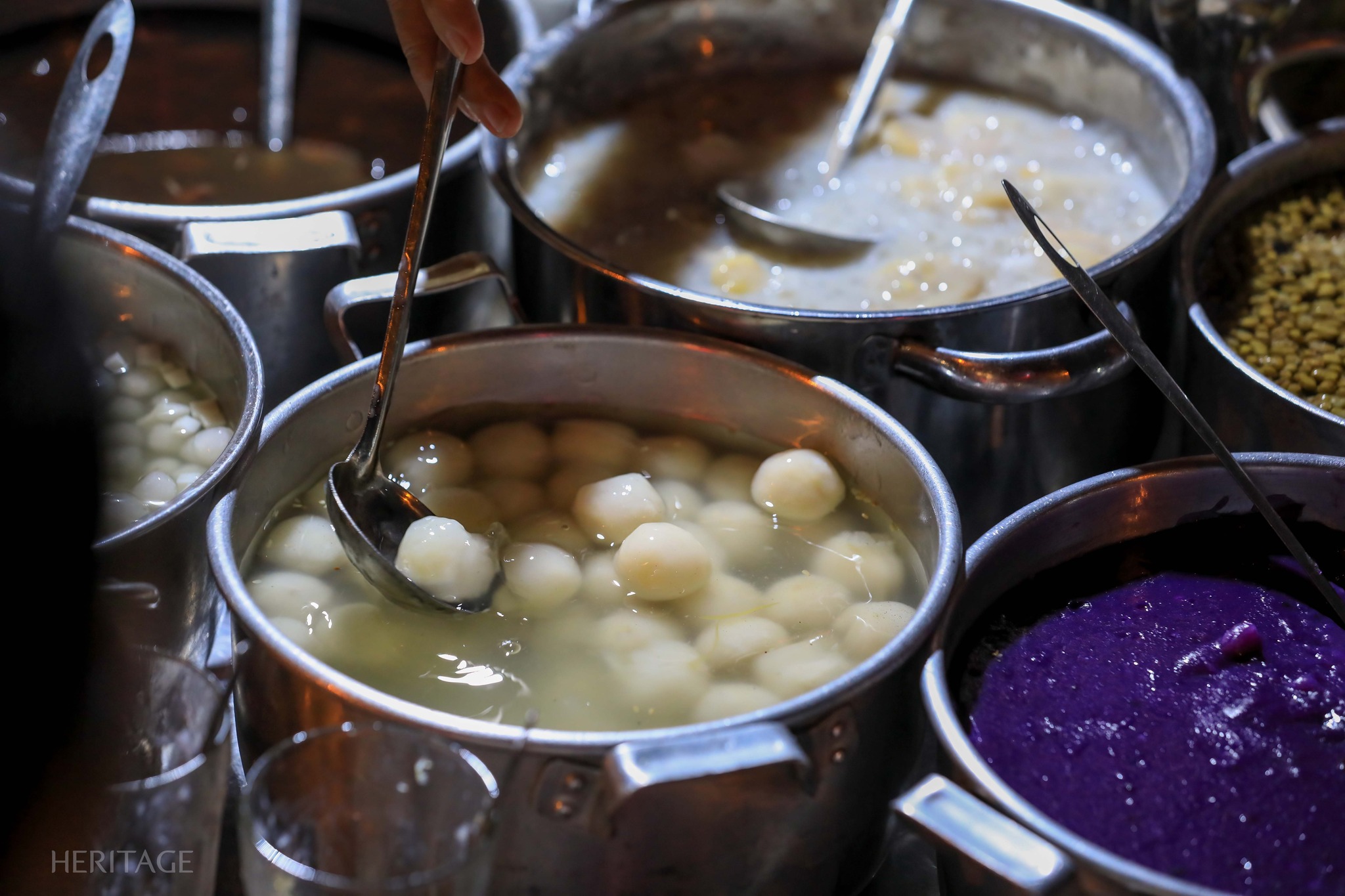 May be an image of dessert, congee and longan