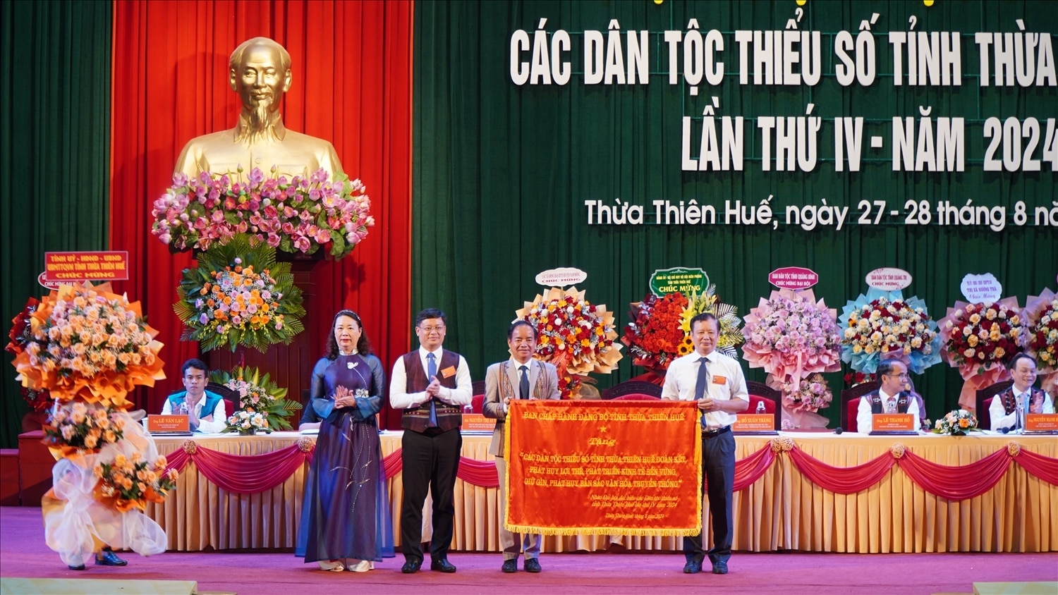 Thừa Thiên Huế: Đại hội đại biểu các DTTS lần thứ IV, năm 2024 thành công tốt đẹp 5