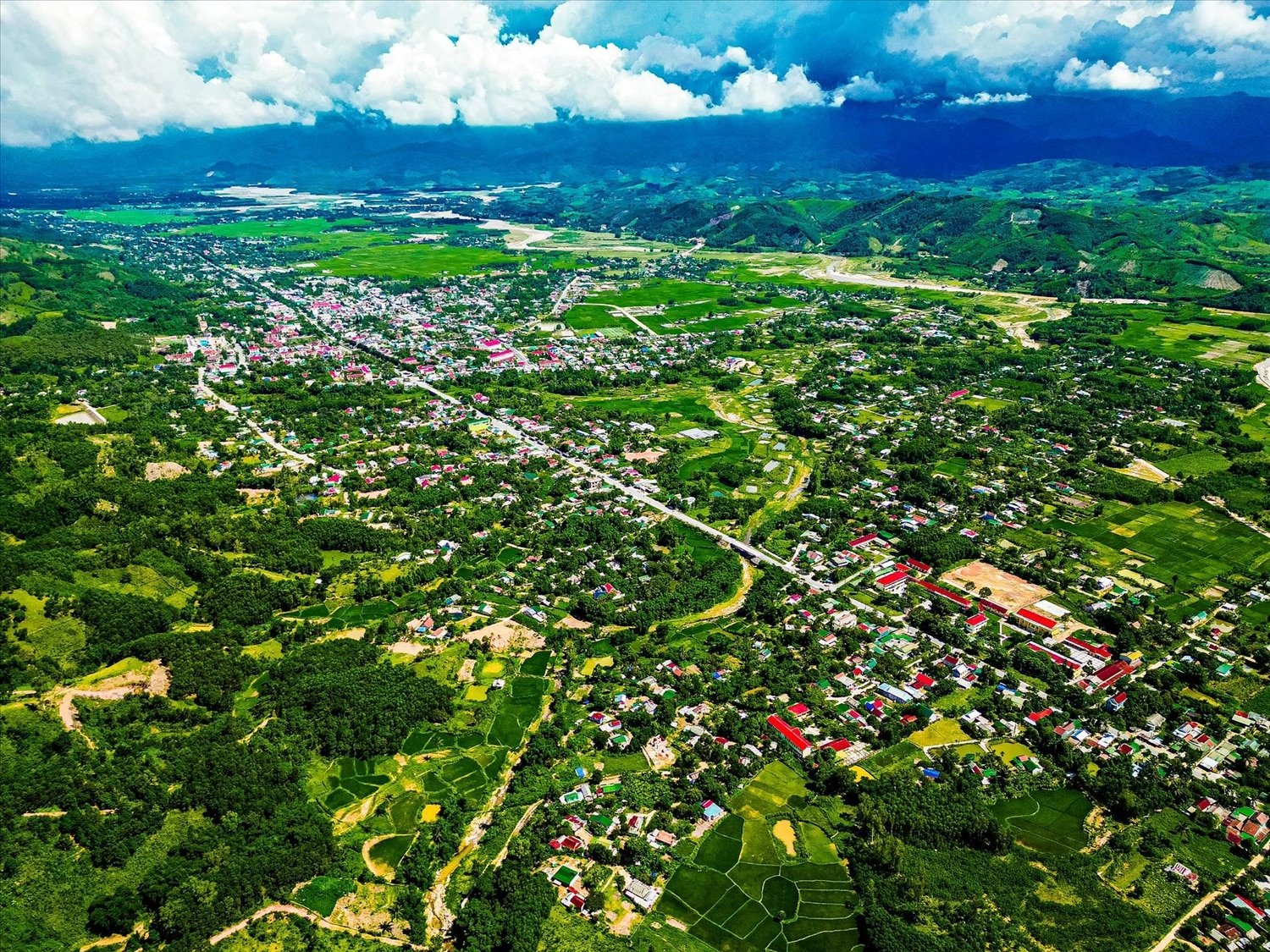 (Bài KH-CĐ): Chàng trai người Pa Cô làm giàu trên miền đất khó