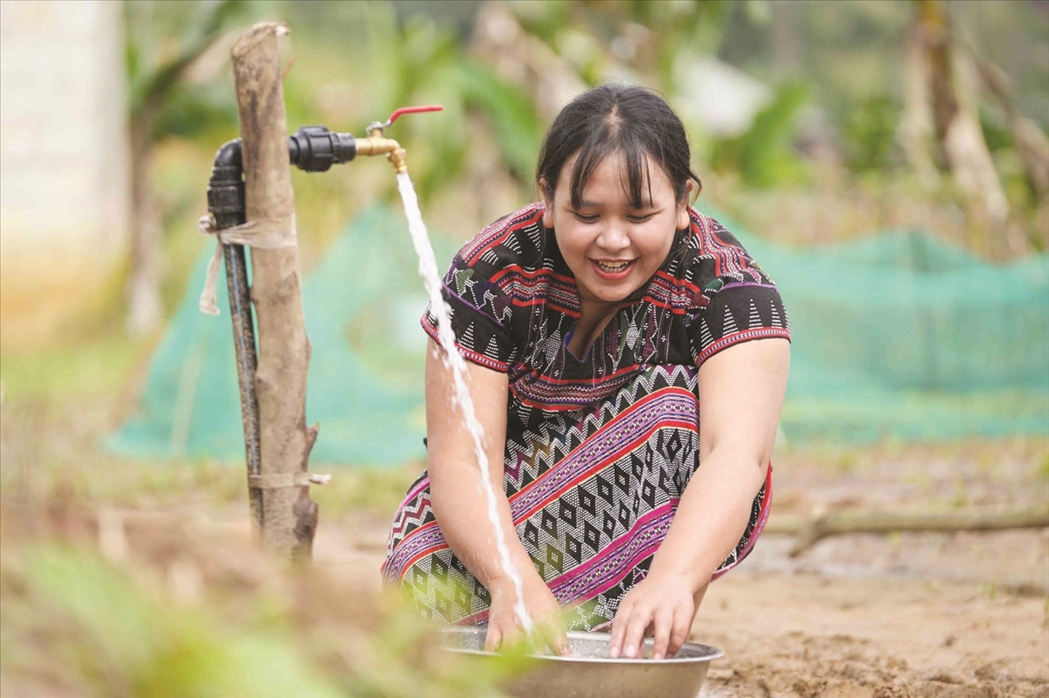 Nhờ nguồn vốn Chương trình MTQG 1719, đồng bào DTTS ở huyện A Lưới, tỉnh Thừa Thiên Huế đã có nước đảm bảo vệ sinh để sử dụng