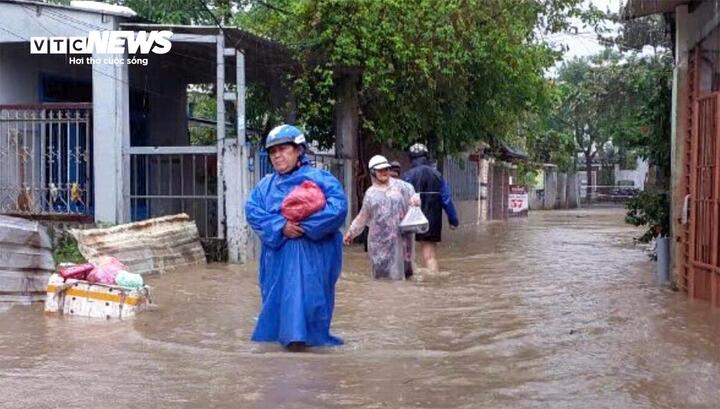 Mưa lớn ở miền Trung sắp giảm dần. (Ảnh minh hoạ: Châu Thư)