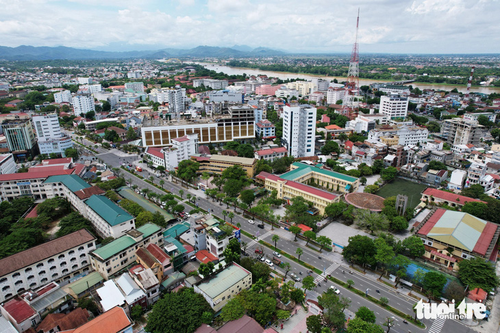 Huế sẽ cắt giảm thời gian thực hiện thủ tục hành chính khi trở thành thành phố trực thuộc trung ương - Ảnh 4.