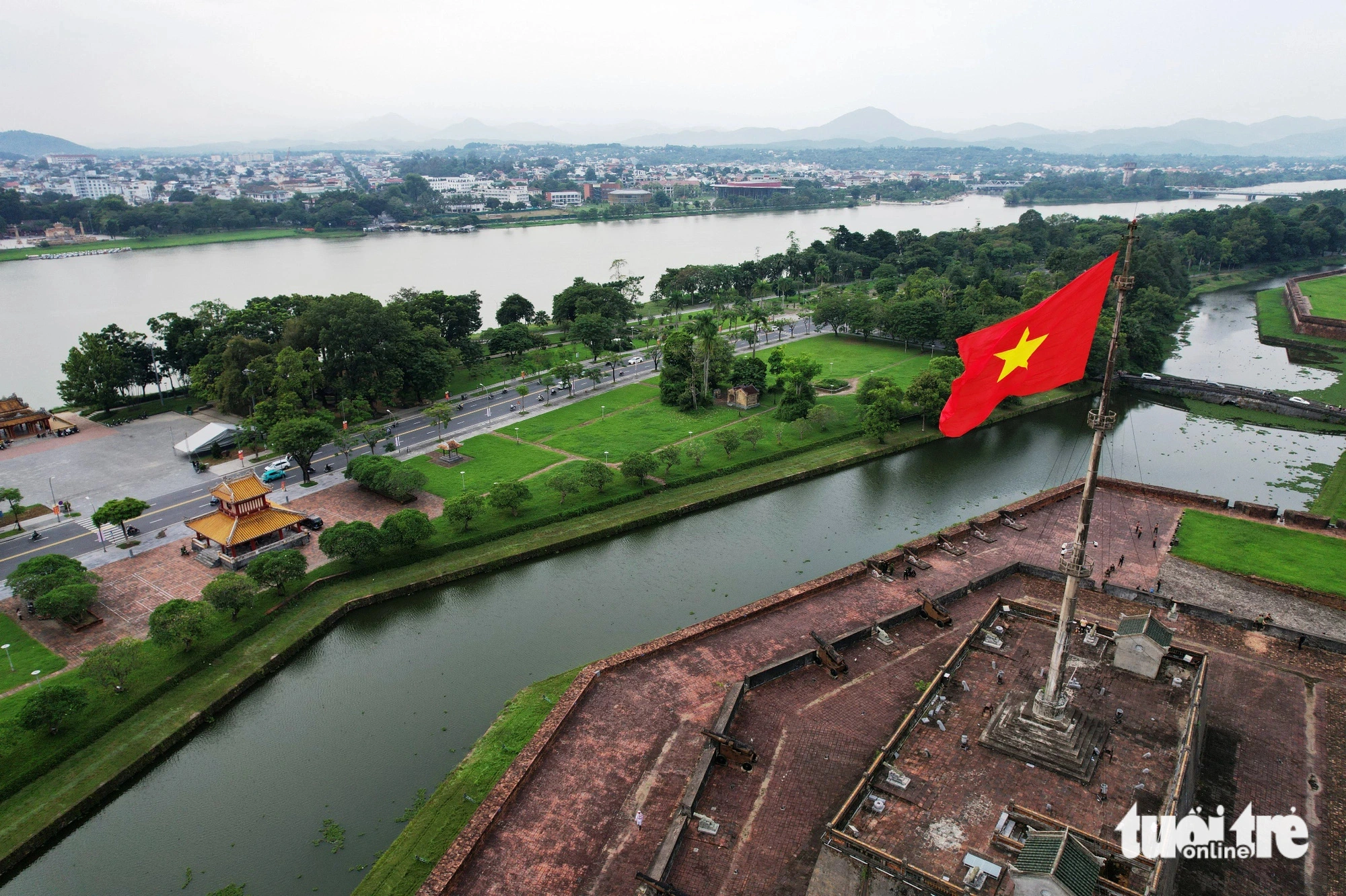 Huế sẽ cắt giảm thời gian thực hiện thủ tục hành chính khi trở thành thành phố trực thuộc trung ương - Ảnh 1.