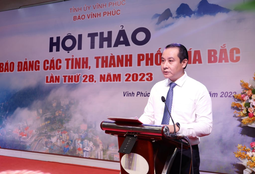 Phó Bí thư Thường trực Tỉnh ủy Vĩnh Phúc Phạm Hoàng Anh phát biểu chào mừng hội thảo