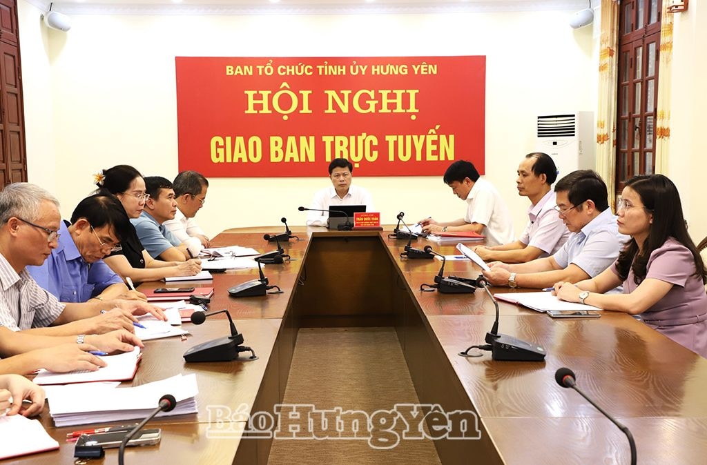 Các đại biểu dự hội nghị tại điểm cầu Hưng Yên