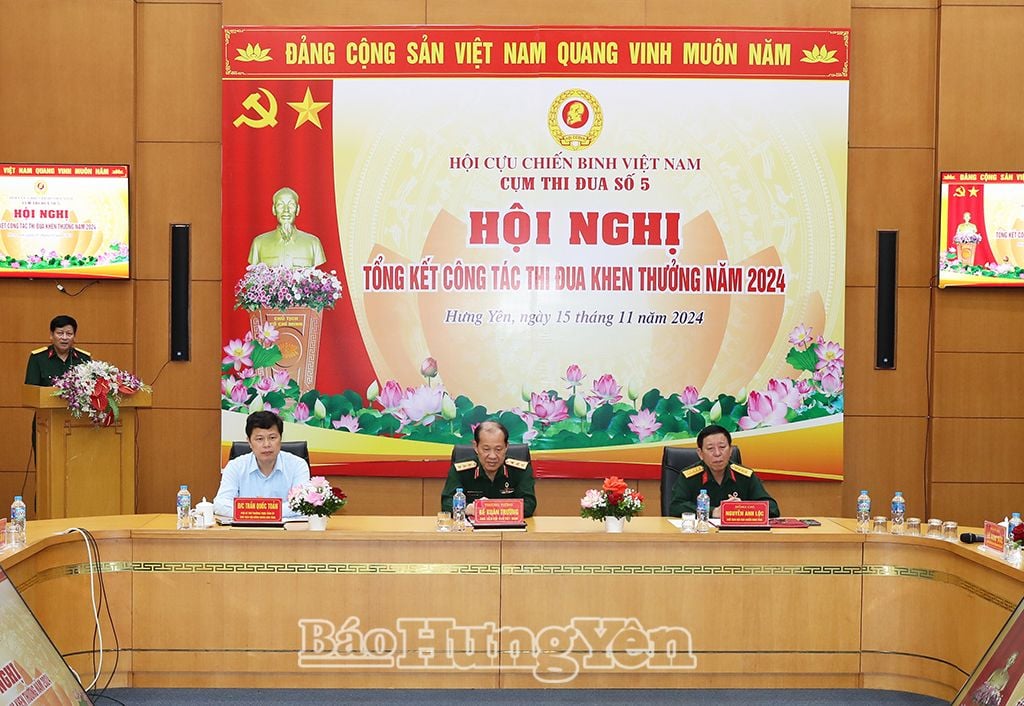 Các đại biểu dự hội nghị