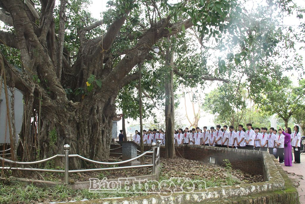 Vun đắp tình yêu di sản văn hóa cho học sinh