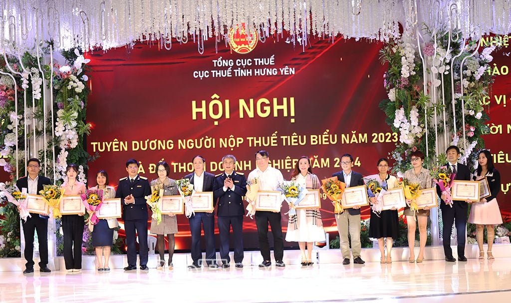 Cục Thuế tỉnh biểu dương những doanh nghiệp nộp thuế tiêu biểu