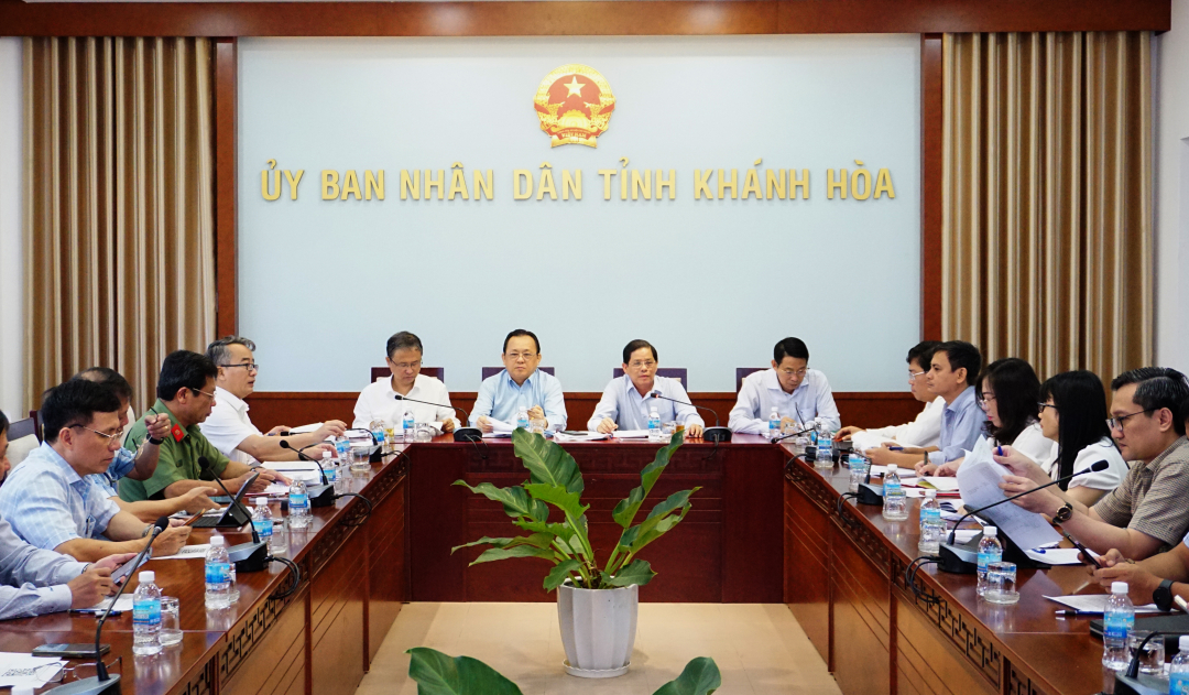 quang cảnh tại cuộc họp