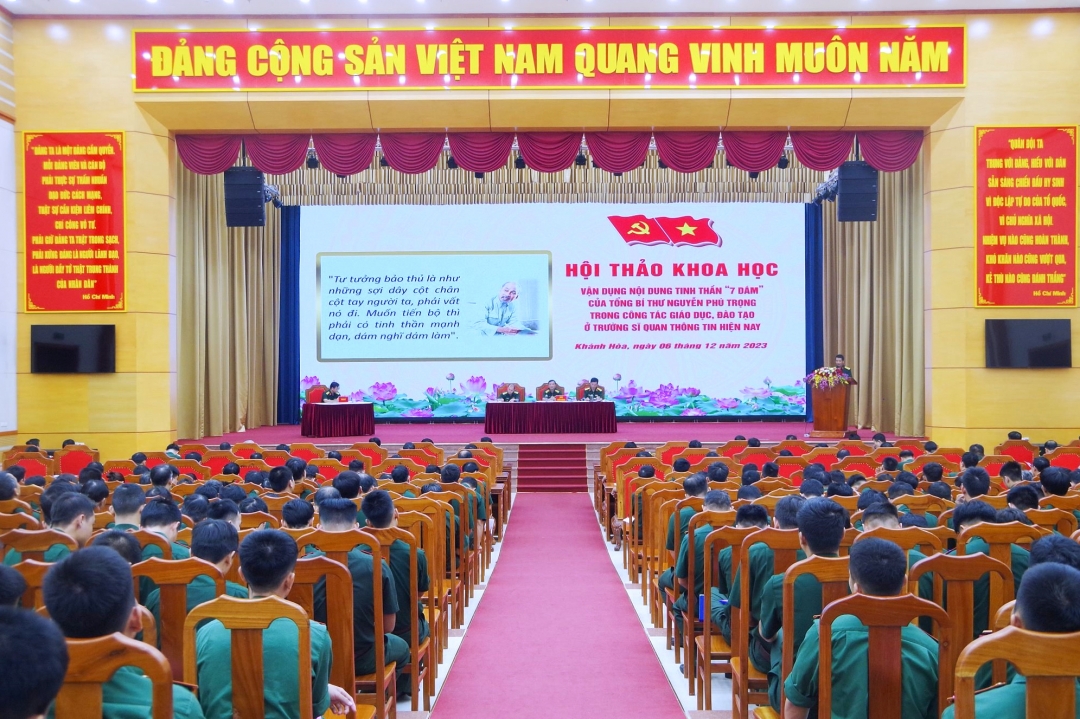 Quang cảnh hội thảo.