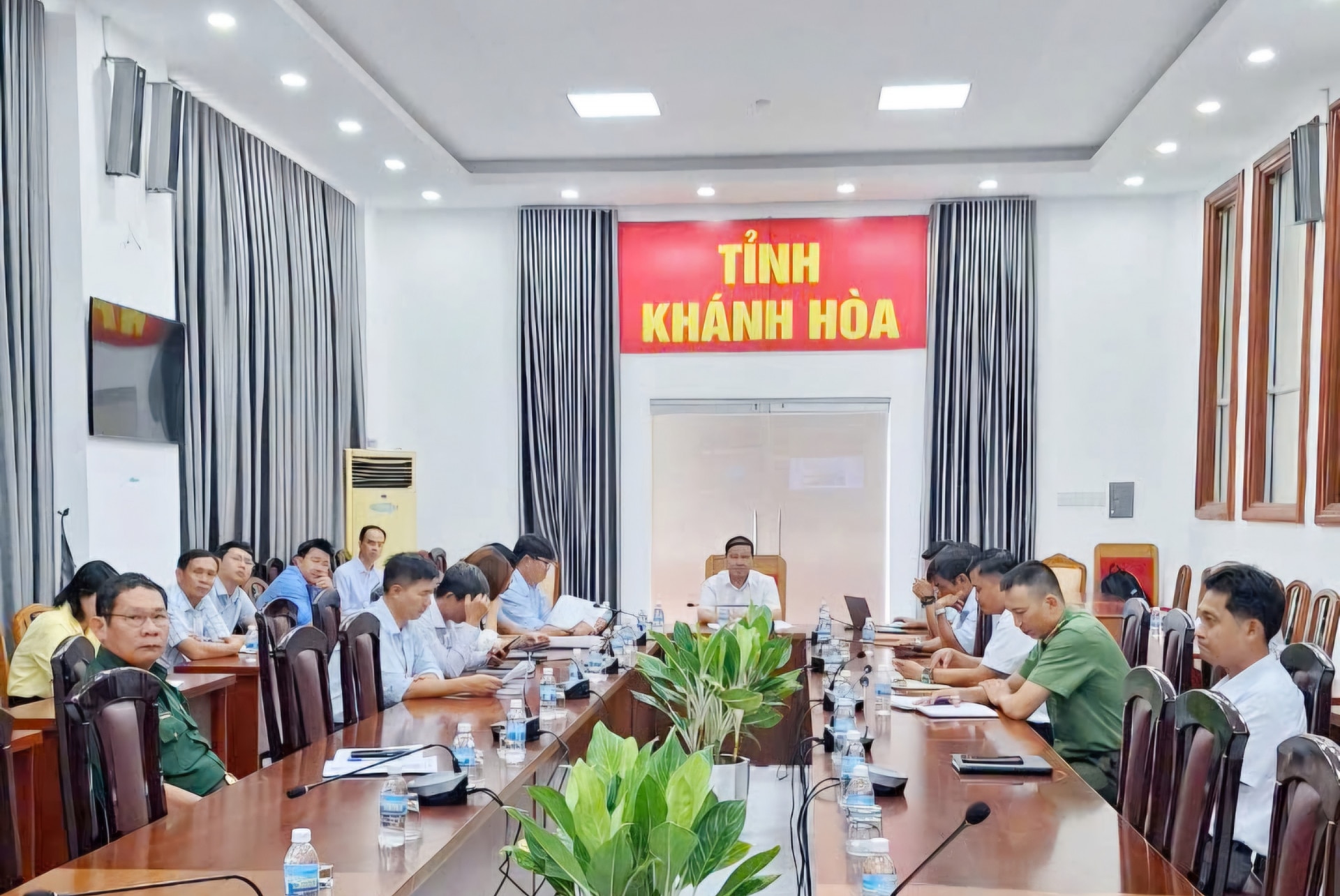 Quang cảnh hội nghị tại điểm cầu Khánh Hòa.