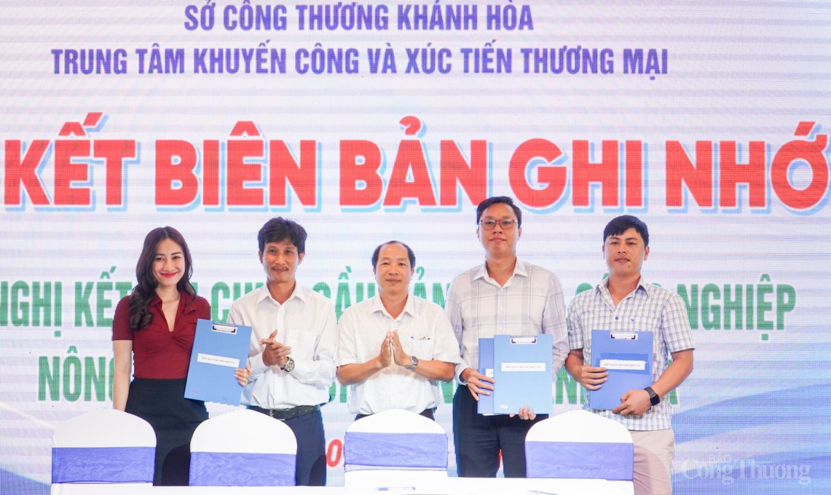 sản phẩm công nghiệp nông thôn tiêu biểu