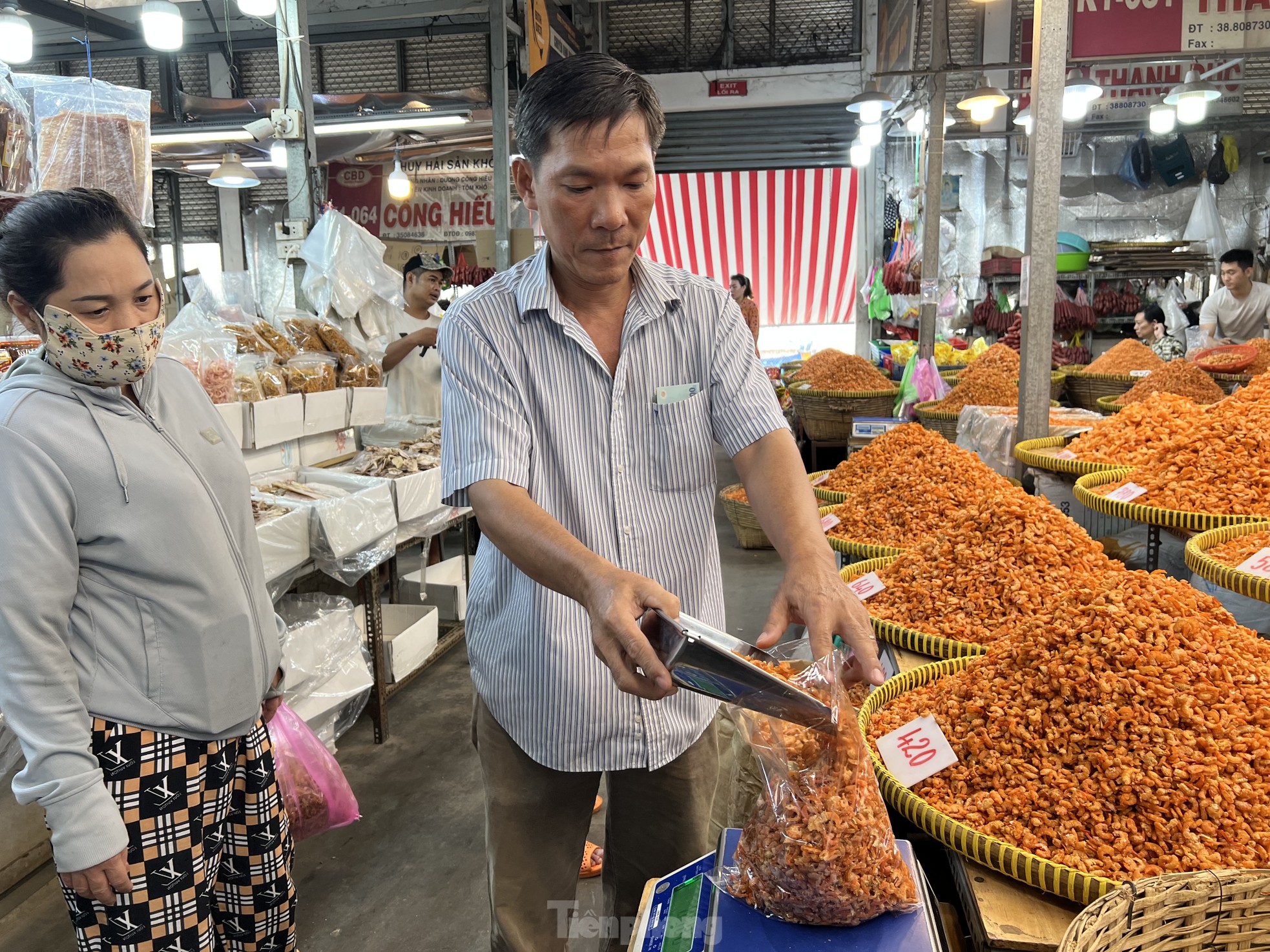 Chỉ cần 'alo', khách có ngay thủy hải sản khô gửi ra nước ngoài ăn Tết ảnh 11