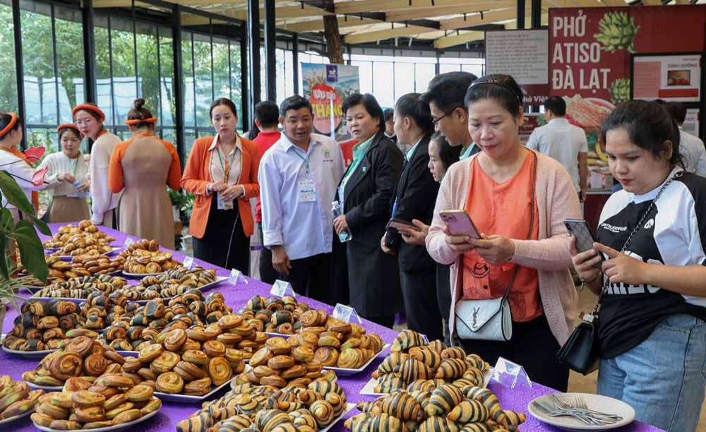 Các nhà tài trợ cũng là những chủ bếp, quán ăn, nhà hàng, khách sạn...