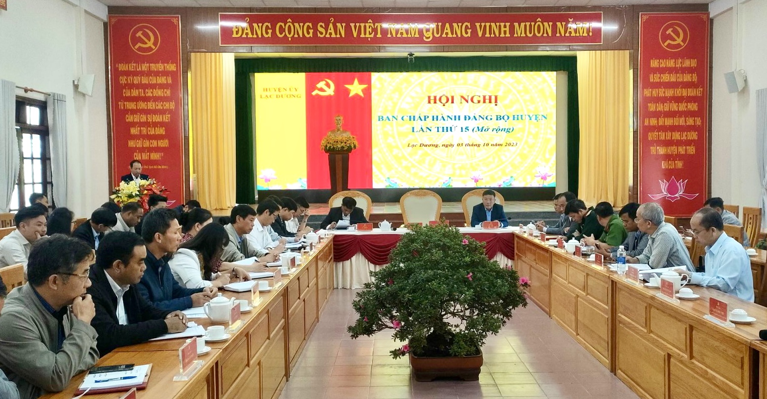 Các đại biểu tham dự hội nghị