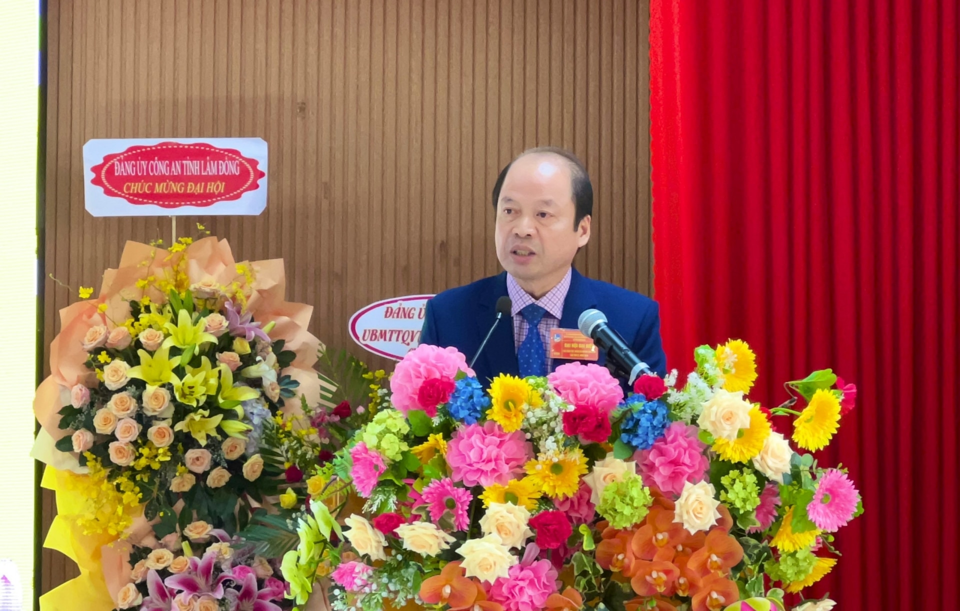 Đồng chí Nguyễn Viết Vân - Bí thư Huyện ủy Bảo Lâm phát biểu tại Đại hội