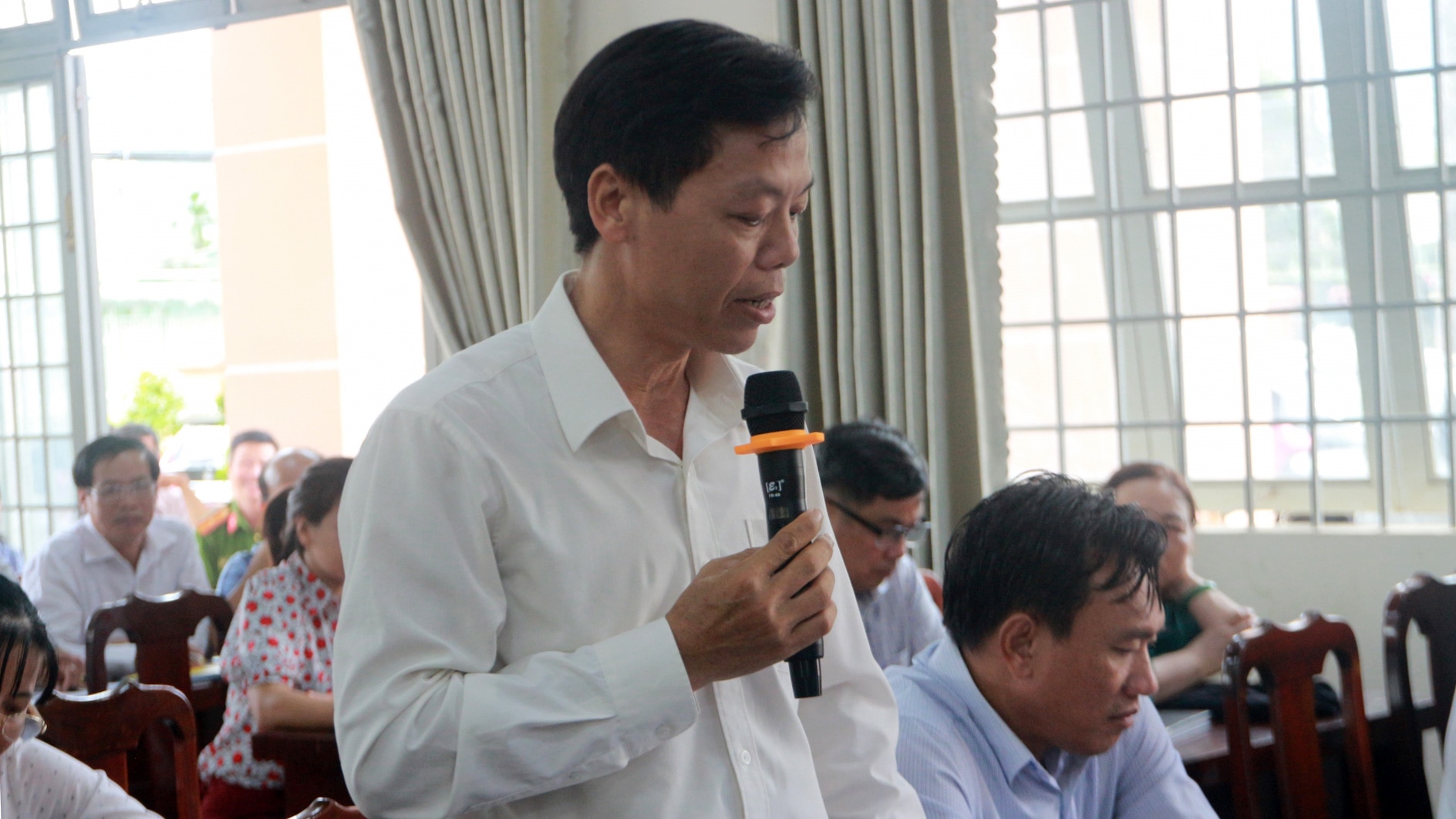 Đại diện Hội Nông dân huyện kiến nghị lên các ĐBQH về việc quản lý chặt chẽ việc xuất khẩu sầu riêng