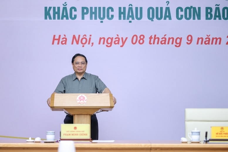 Thủ tướng yêu cầu cần rà soát ngay, hỗ trợ cho các địa phương bị thiệt hại, các gia đình có người thiệt mạng; tiếp tục triển khai ngay các công việc khắc phục hậu quả bão; kịp thời xử lý các vấn đề liên quan tới đời sống người dân, sản xuất, kinh doanh