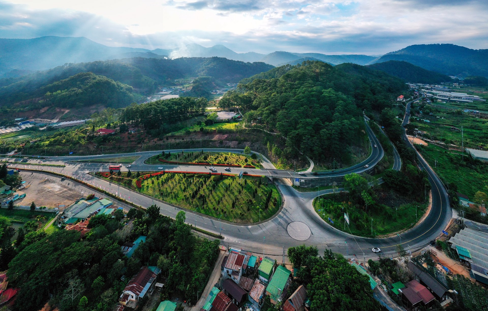 Nút giao thông ở chân đèo Prenn, TP Đà Lạt