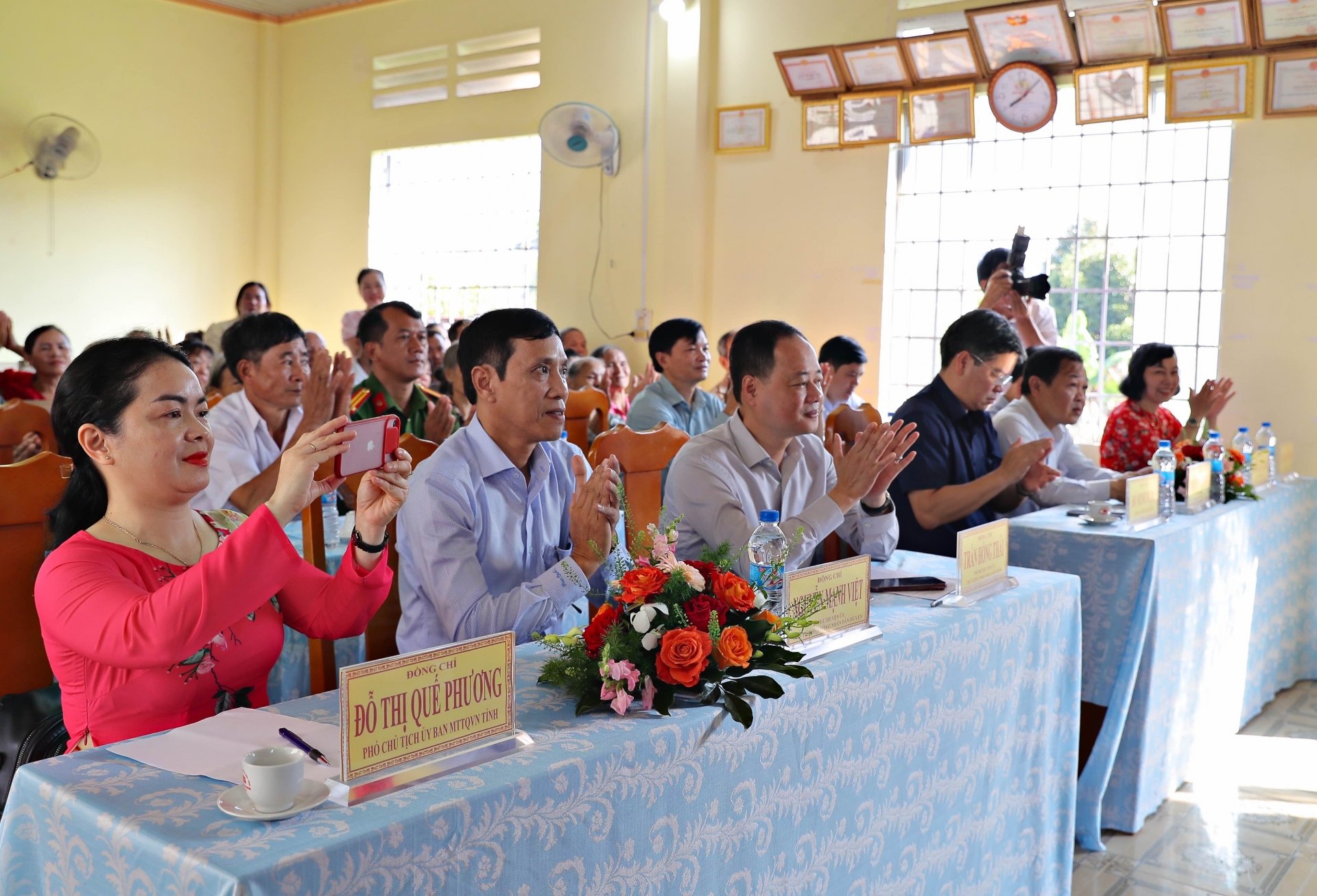 Chủ tịch UBND tỉnh cùng lãnh đạo Mặt trận Tổ quốc Việt Nam tỉnh, các sở, ngành, địa phương dự Ngày Đại đoàn kết dân tộc tại xã Đạ Pal sáng nay