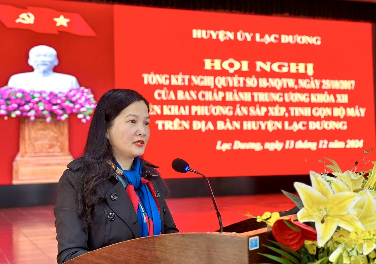 Bí thư Huyện ủyTrần Thị Chúc Quỳnh 