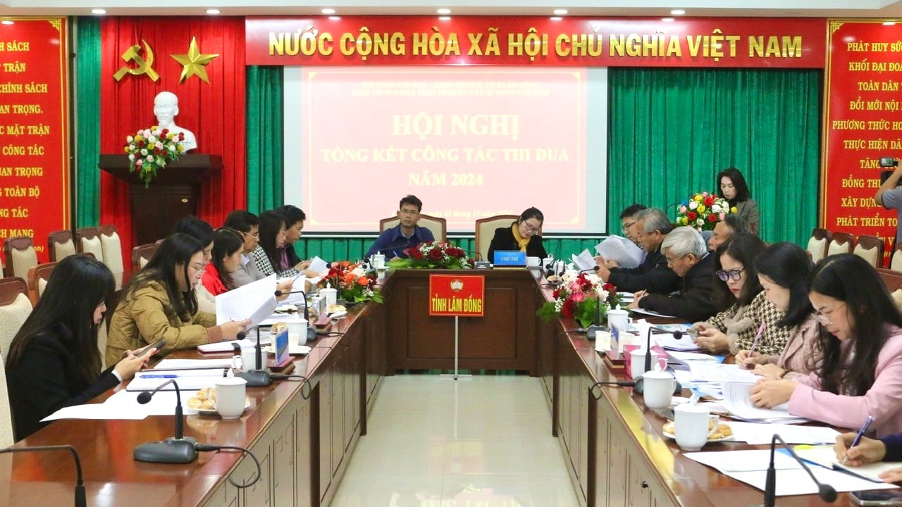 Quang cảnh hội nghị