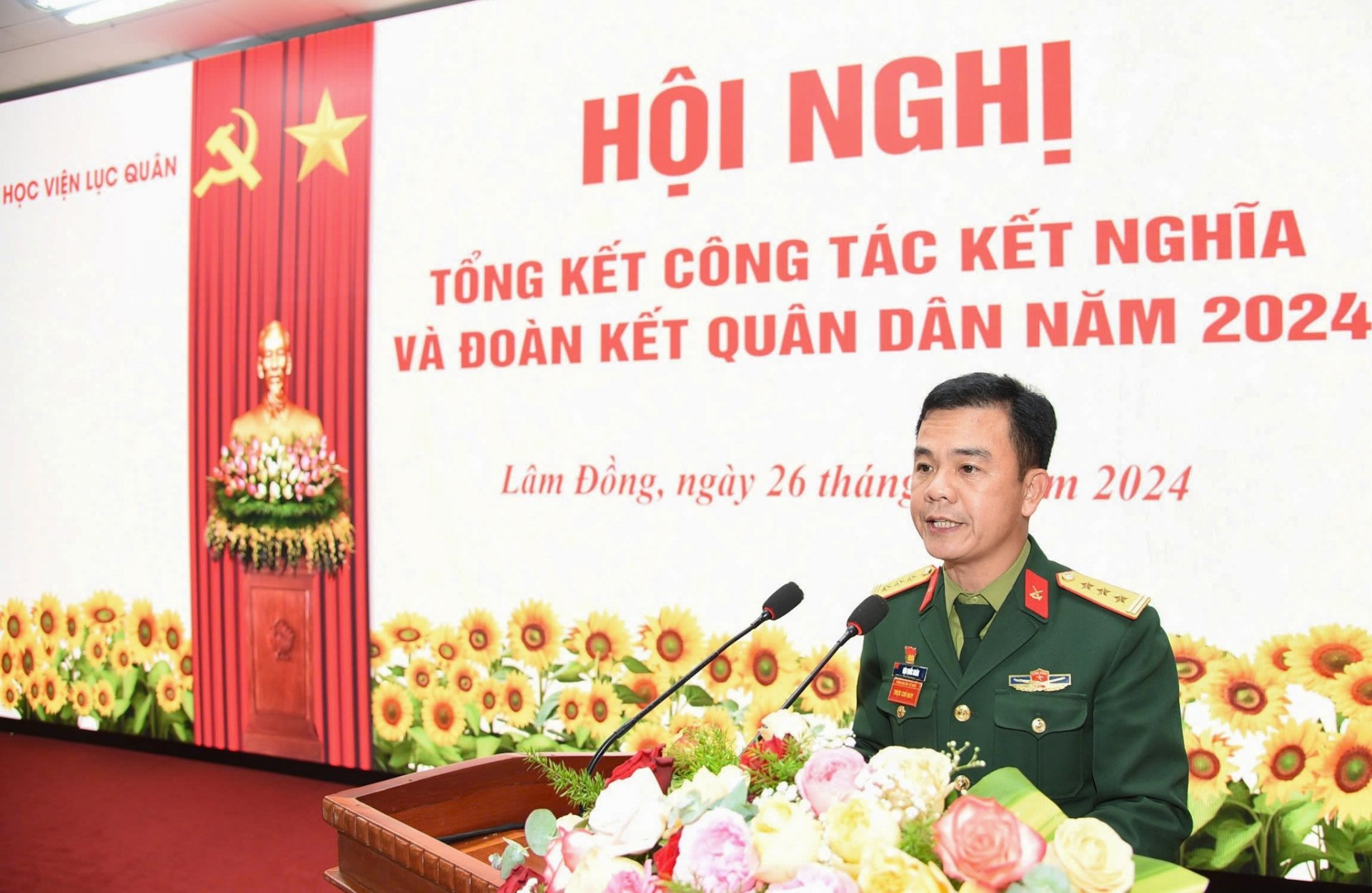 Đại biểu phát biểu tham luận, đóng góp ý kiến 