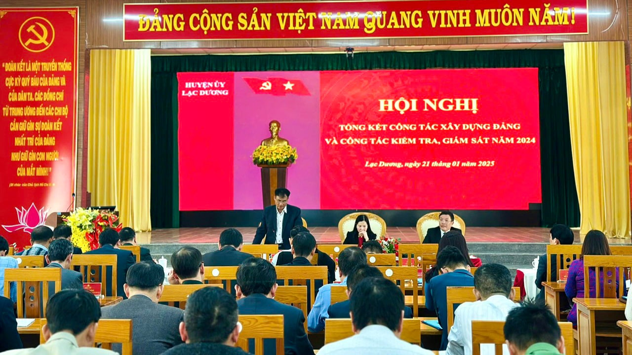 Quang cảnh hội nghị