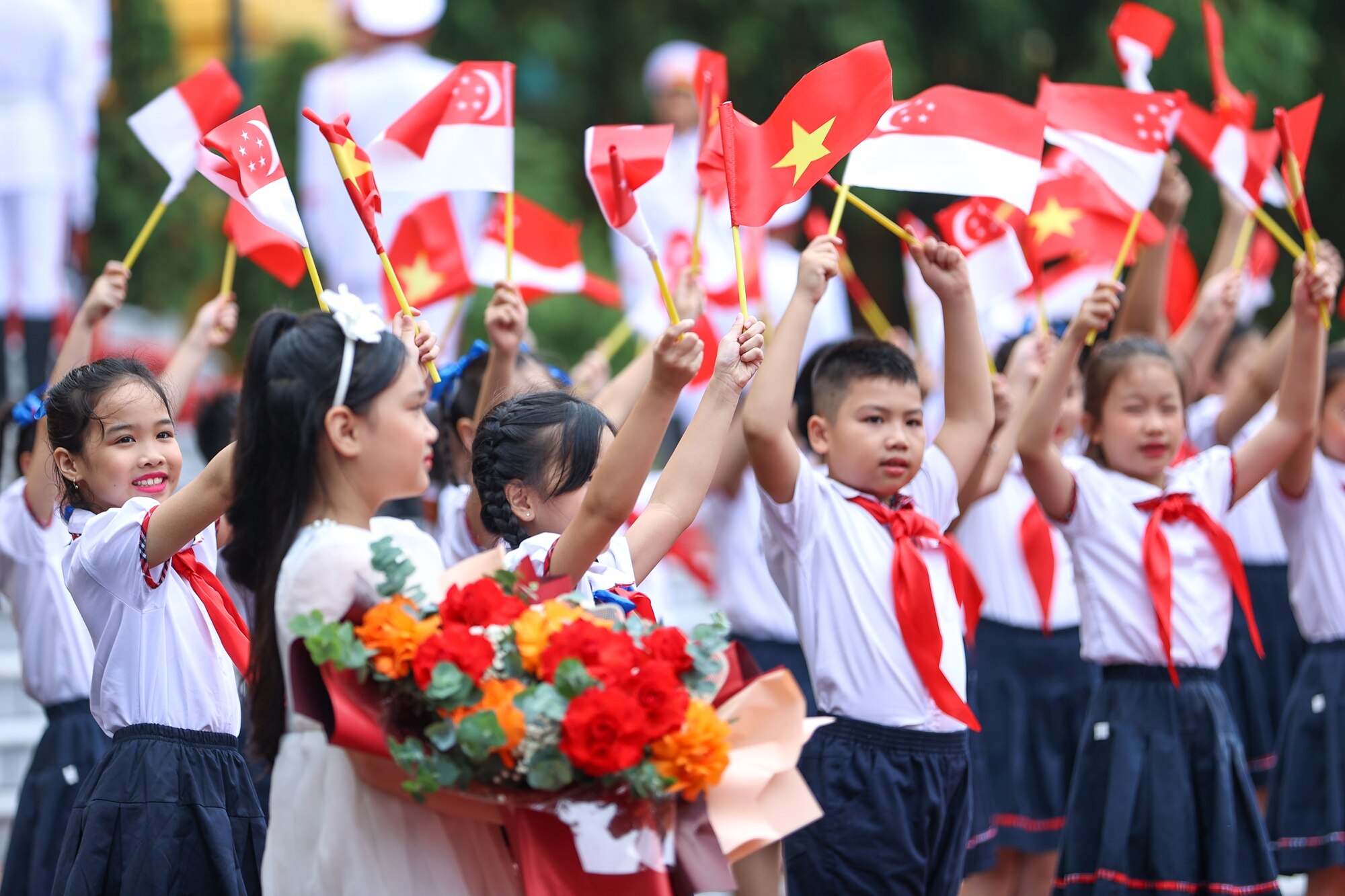 Thủ tướng Phạm Minh Chính chủ trì lễ đón Thủ tướng Singapore Lý Hiển Long - Ảnh 3.