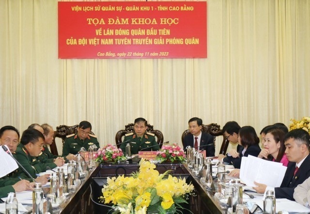 ttxvn_VN tuyen truyen giai phong quan.jpg