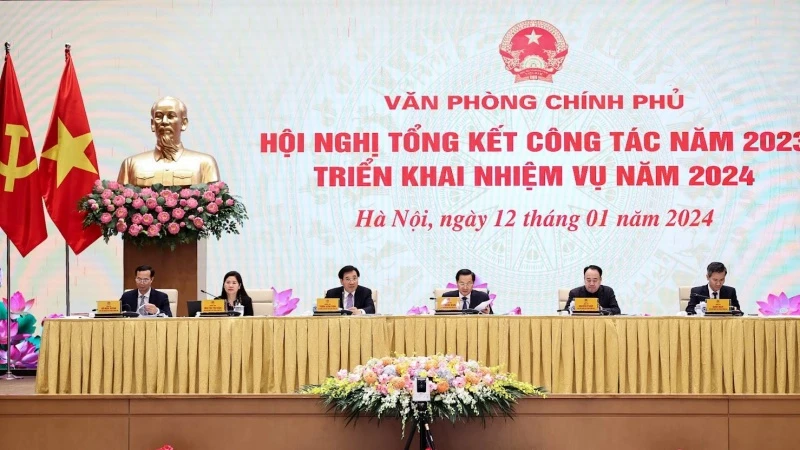 Phó Thủ tướng Lê Minh Khái và lãnh đạo Văn phòng Chính phủ chủ trì Hội nghị.