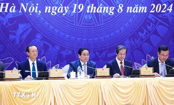 Thủ tướng Phạm Minh Chính dự Hội nghị Tổng kết năm học 2023-2024 và triển khai nhiệm vụ năm 2024-2025. (Ảnh: Dương Giang/TTXVN)