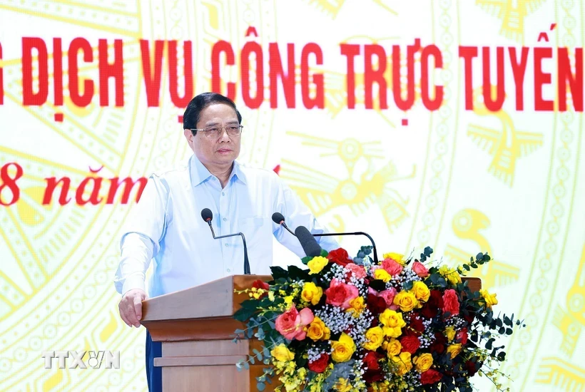 Thủ tướng Phạm Minh Chính phát biểu tại Hội nghị chuyên đề nâng cao hiệu quả cung cấp và sử dụng dịch vụ công trực tuyến. (Ảnh: Dương Giang/TTXVN)