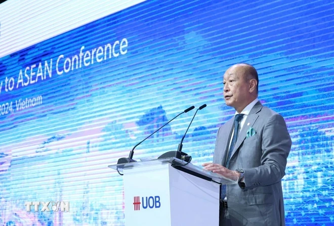 M. Wee Ee Cheong, vice-président et directeur général de l'UOB Singapour, a pris la parole lors de la conférence. (Photo : Anh Tuan/VNA)