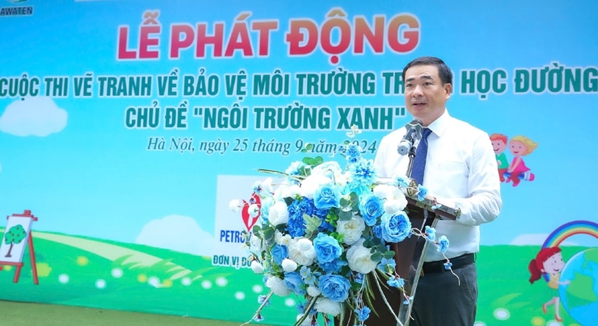 Ông Nguyễn Văn Toàn, Bí thư Chi bộ, Tổng biên tập Tạp chí điện tử Môi trường và Cuộc sống, Trưởng Ban tổ chức cuộc thi phát biểu tại lễ phát động. 