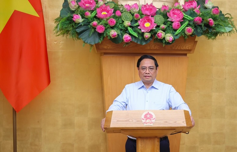 Le Premier ministre Pham Minh Chinh a déclaré que le gouvernement avait établi un poste de commandement avancé à Hai Phong pour diriger les travaux de prévention et de lutte contre la tempête n° 3 - Photo : VGP/Nhat Bac